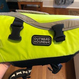 MEGA SALE!! Brand New Outward Hound Dog Life Vest